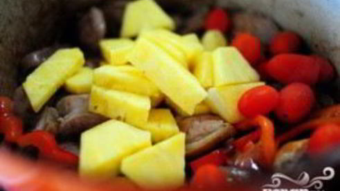 утка по-тайски с карри и овощами