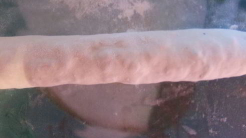 утка с молодым картофелем и луковым штруделем