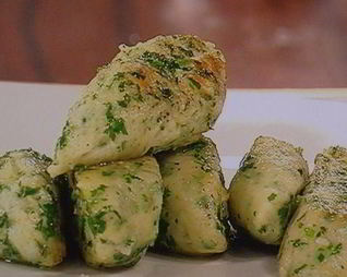 Ньокки из рикотты со свежей зеленью