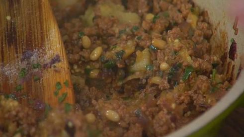 баклажаны, фаршированные бараниной и кедровыми орехами