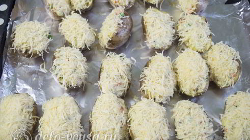 фаршированный картофель с грибами и курицей