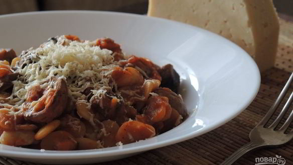 Рецепт Фасоли с грибами в томатном соусе
