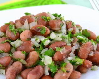 Фасоль с луком