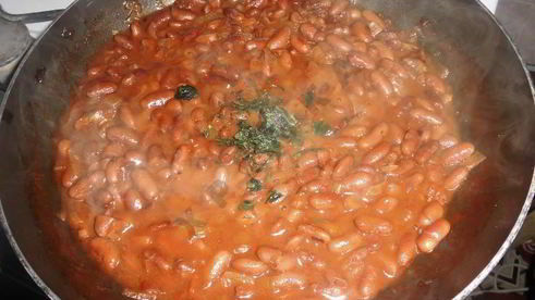 фасоль тушеная с томатной пастой