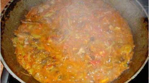 капуста тушенная со свининой