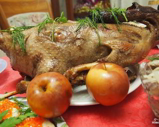 Гусь с гречкой, грибами и печенью