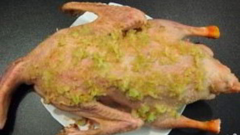 гусь с гречкой, грибами и печенью