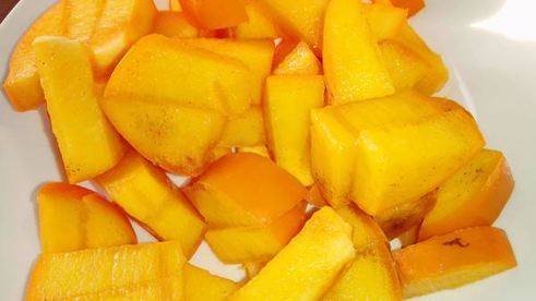 куриная печень с хурмой