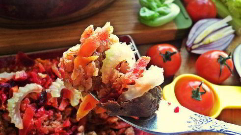 куриная печень с овощами и гречкой