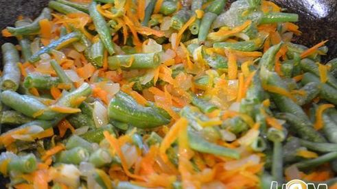 куриная печень с овощами в кисло-сладком соусе