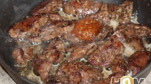 куриная печень тушеная по-итальянски с апельсином