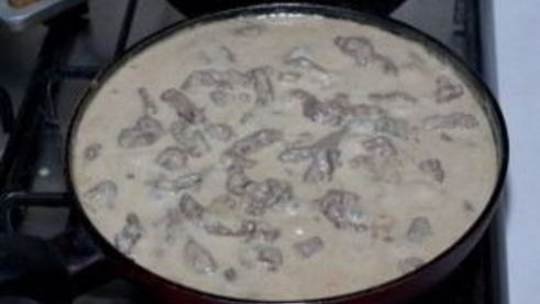 печень говяжья по-строгановски