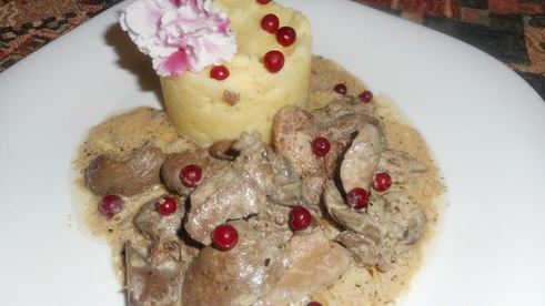 печень кролика в сливочном соусе