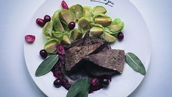 Рецепт Печени с клюквенным соусом и брюссельской капустой