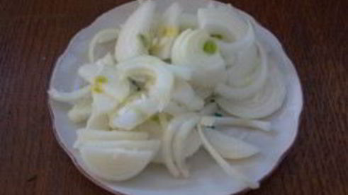 печень с луком тушеная