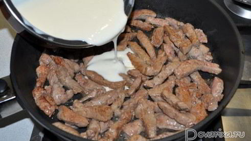 печень в сырном соусе