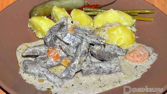 Рецепт Тушеной свиной печени в сметане