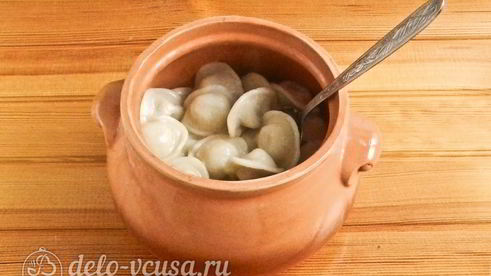 пельмени в горшочках с грибами