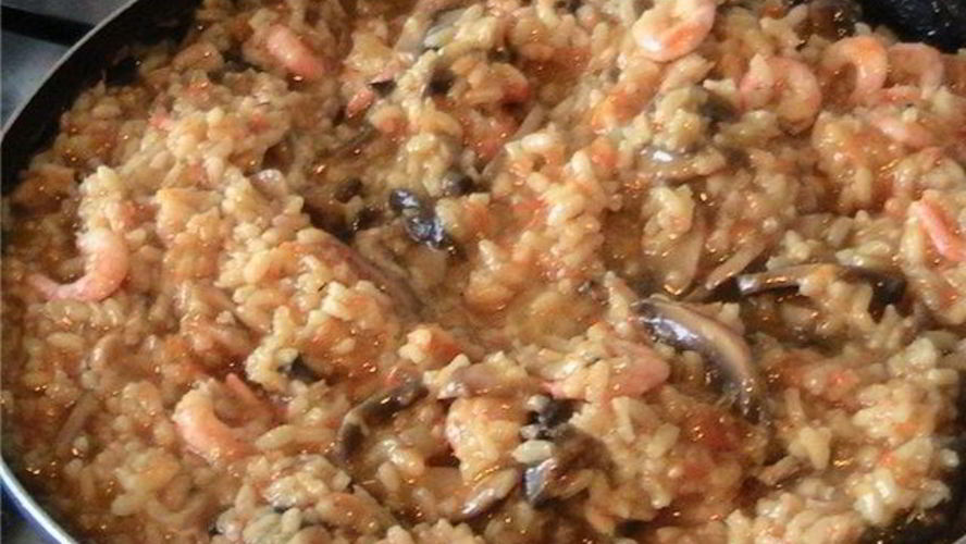Рецепт паэльи с грибами и креветками