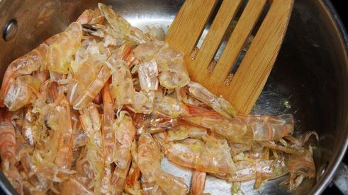 паэлья с креветками и чоризо