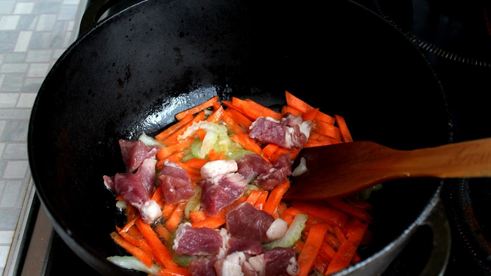 плов из баранины в казане