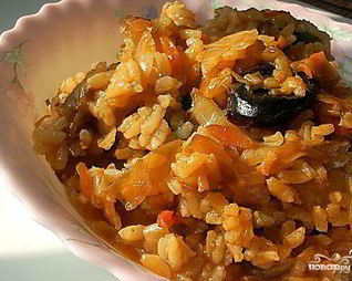 Плов с черносливом