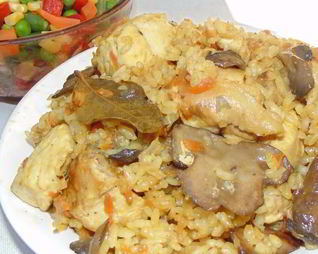 Плов с грибами и курицей в мультиварке