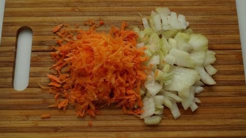 плов с курицей в булочке