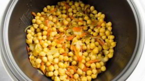 плов с нутом в мультиварке