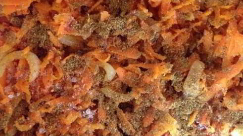 плов с сухофруктами, апельсинами и копченой корейкой