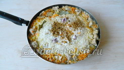 плов со свининой на сковороде