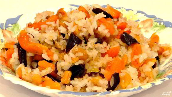 Рецепт Постного плова с черносливом и курагой