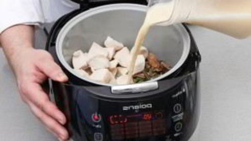 фрикасе из курицы в мультиварке