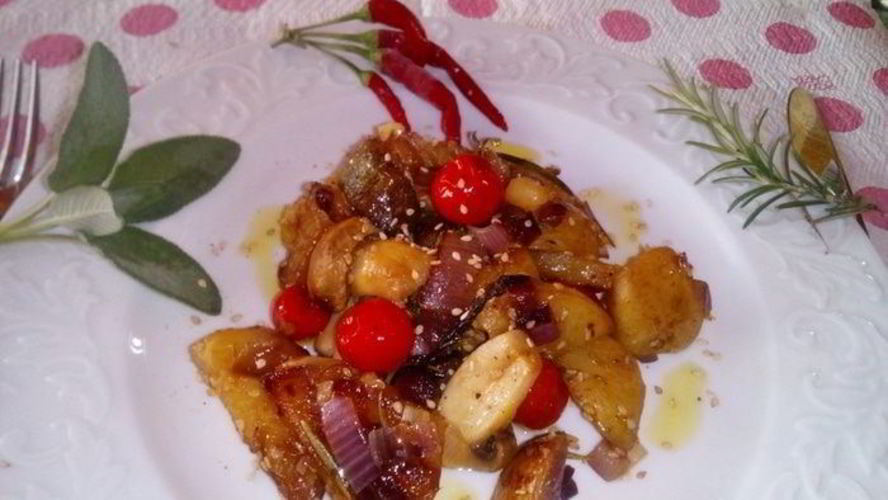 Рецепт капонаты из молодого картофеля с шалфеем и розмарином