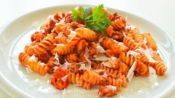 Рецепт Пасты с экспресс-рагу из домашней колбаски