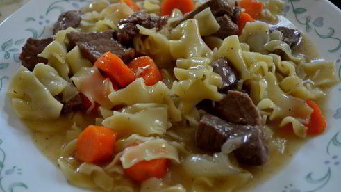 рагу из говядины с лапшой