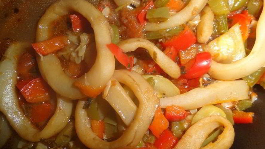 Рецепт рагу из красного перца с кальмаром
