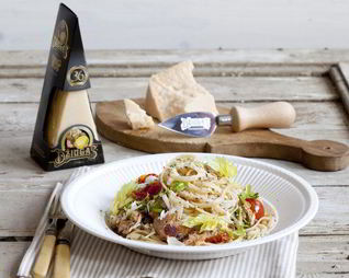 Рагу из кролика с пастой и сыром