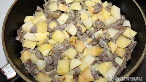 рагу из куриных желудочков