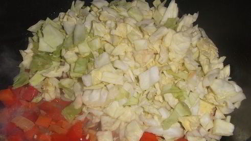 рагу из молодой капусты