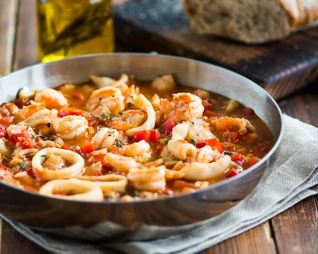 Рагу из трески и морепродуктов