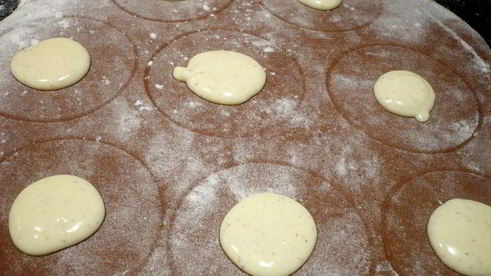 шоколадные равиоли с вишневым рагу