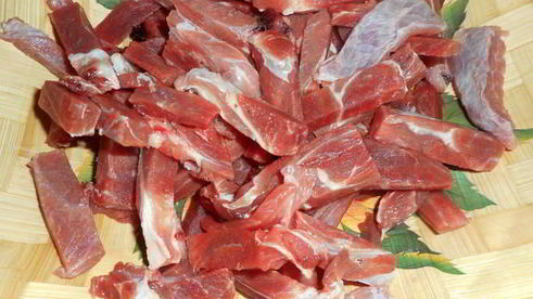 запеченная тыква, фаршированная рагу с говядиной