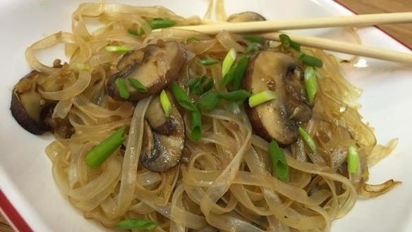 Рецепт Рисовой лапши с грибами по-тайски