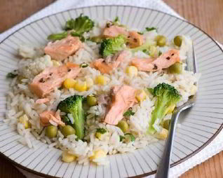 Ризотто с брокколи и лососем