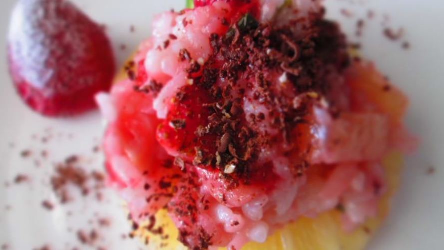 Рецепт ризотто с клубникой и ананасами