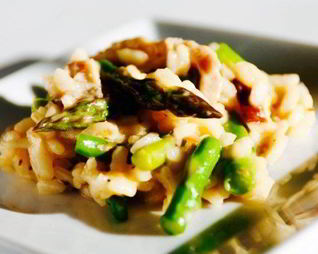 Ризотто со спаржей и зеленым луком