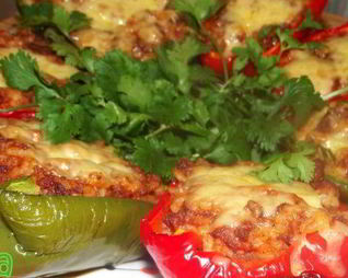 Сладкие перцы, фаршированные ризотто