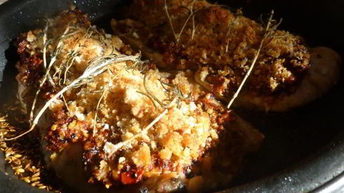 горбуша в панировке из вяленых томатов и базилика