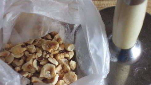 хек с картофелем и фундуком